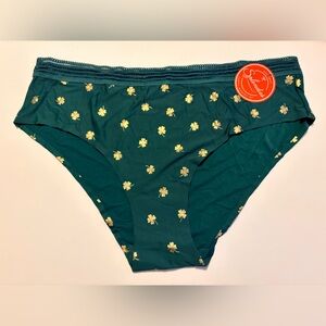 NWT Splendies Green Clover Print Panties Size 4X – Bundle 5/$25